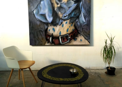 Portrait du chien à la bombe avec la table calligraphié de Mazer